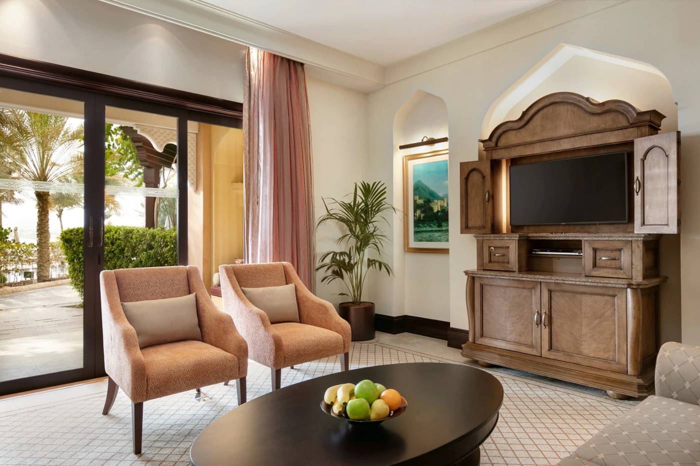 Shangri-La Hotel, Qaryat Al Beri 16