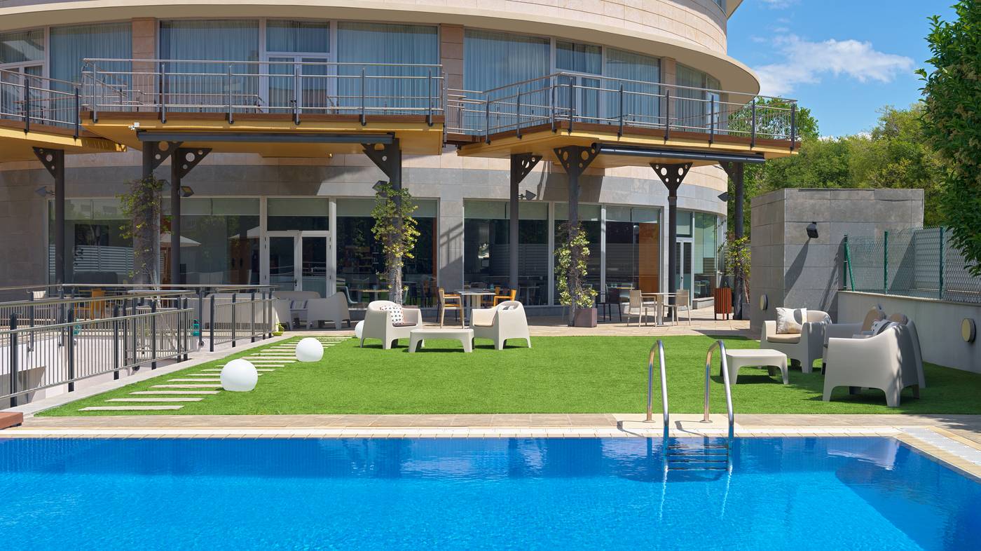 Mercure-Atenea-Aventura-Pool-4