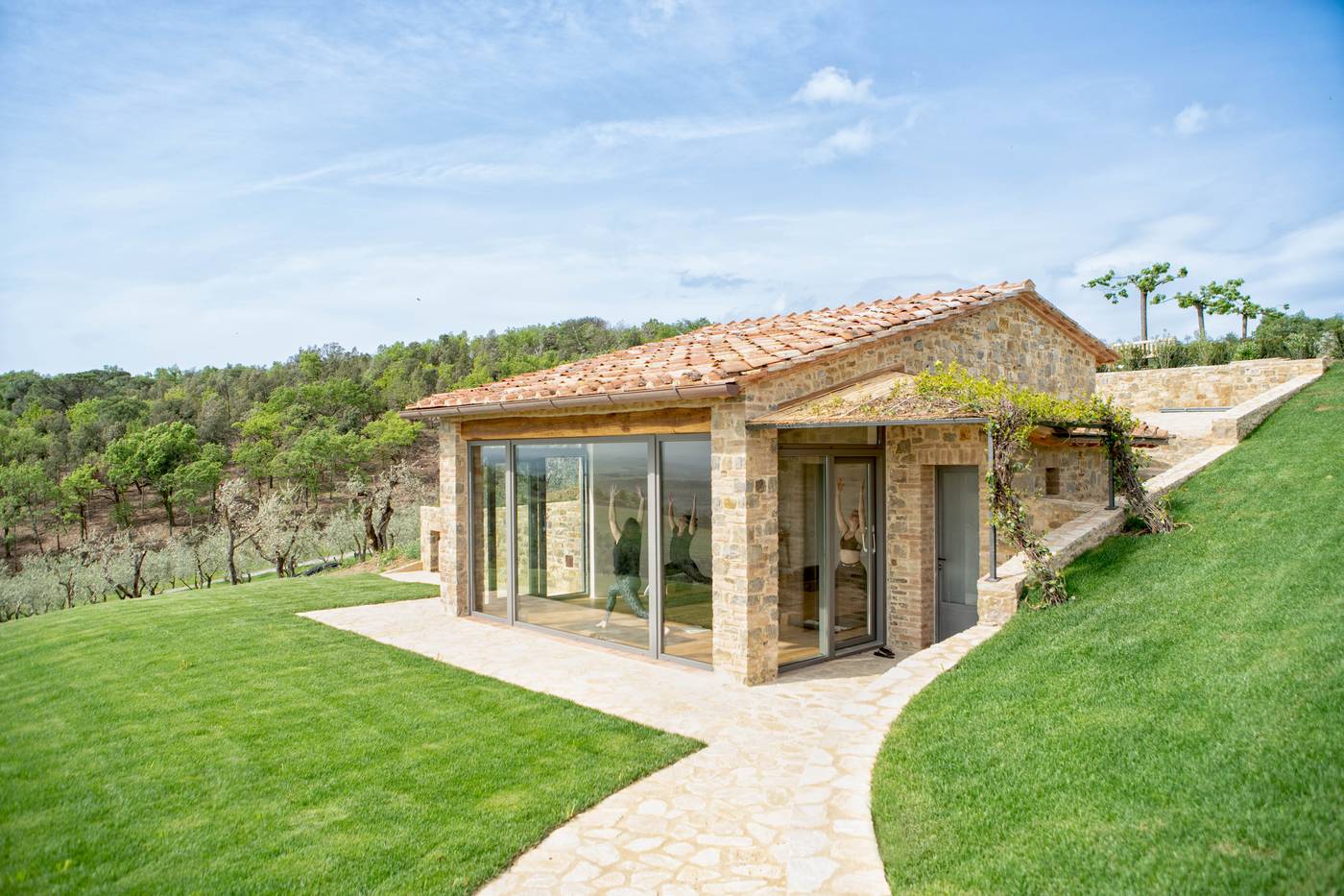 The-Club-House-Sports-and-Entertainment-9