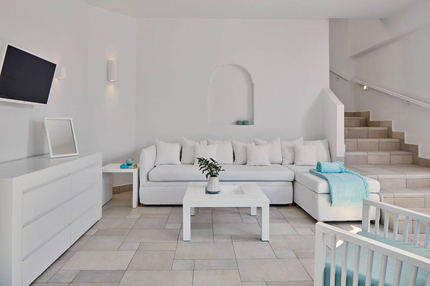 Aqua-Blue-Hotel-Room-42