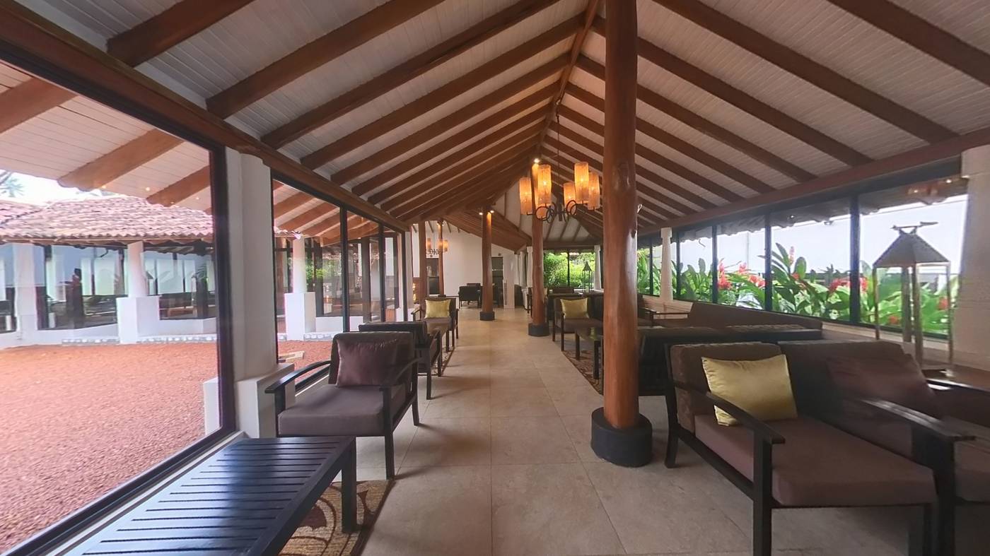 EKHO-Surf-Bentota-Bar-41