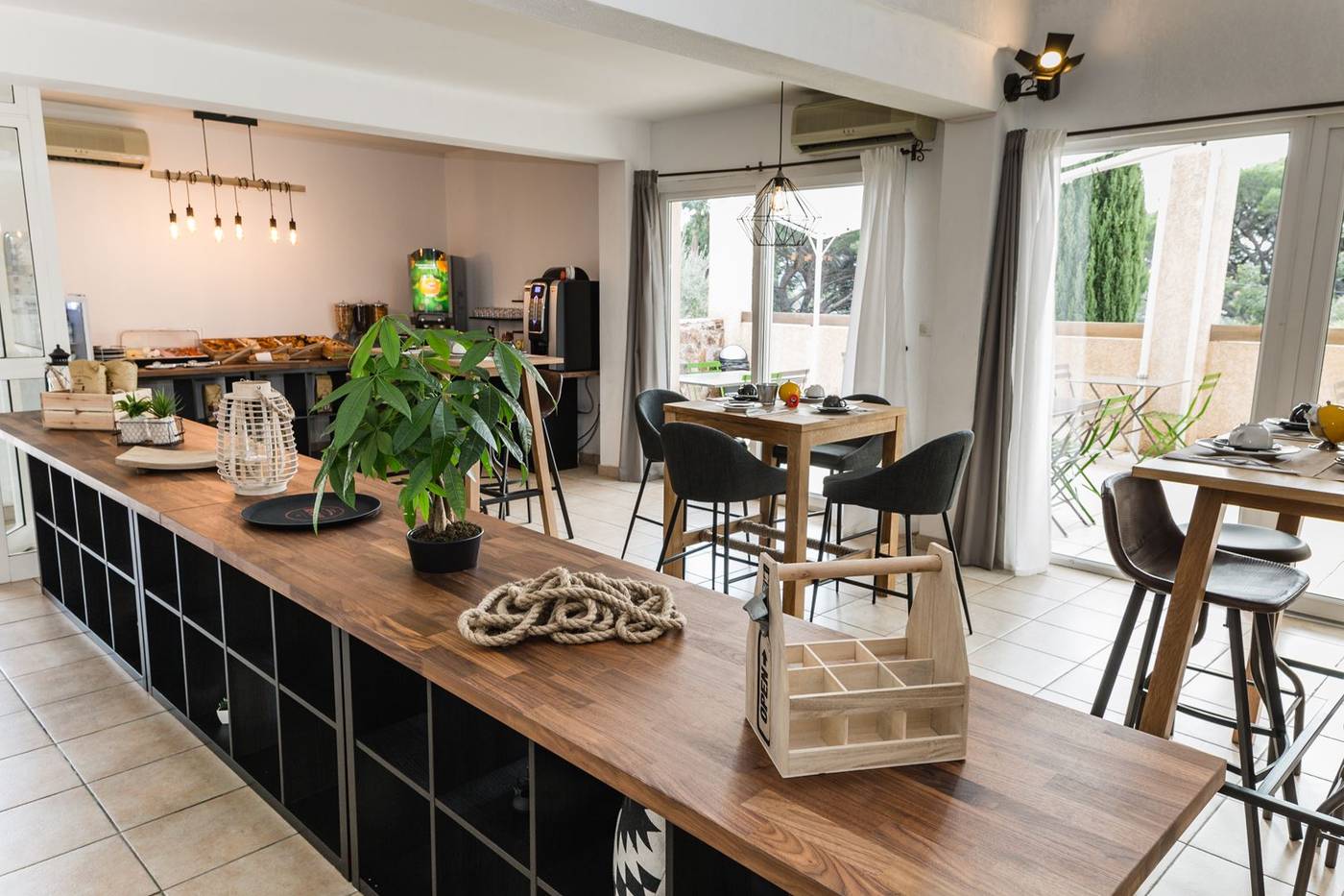 Garden---City-Les-Bastides-de-Grimaud-Lobby-53