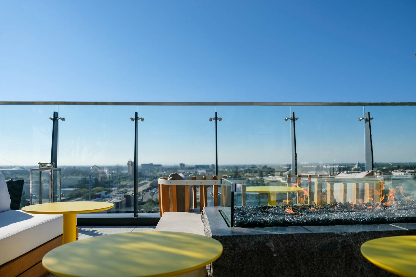 The-Viv-Hotel--Anaheim--a-Tribute-Portfolio-Hotel-Terrace-54