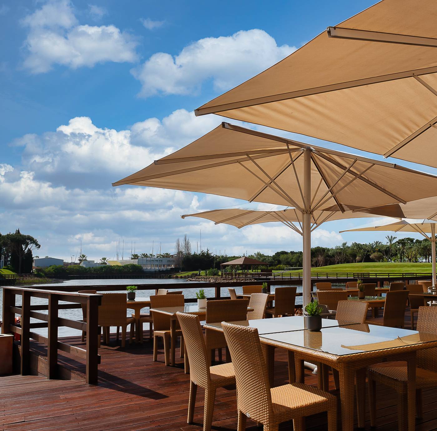 Domes-Lake-Algarve-Bar-26