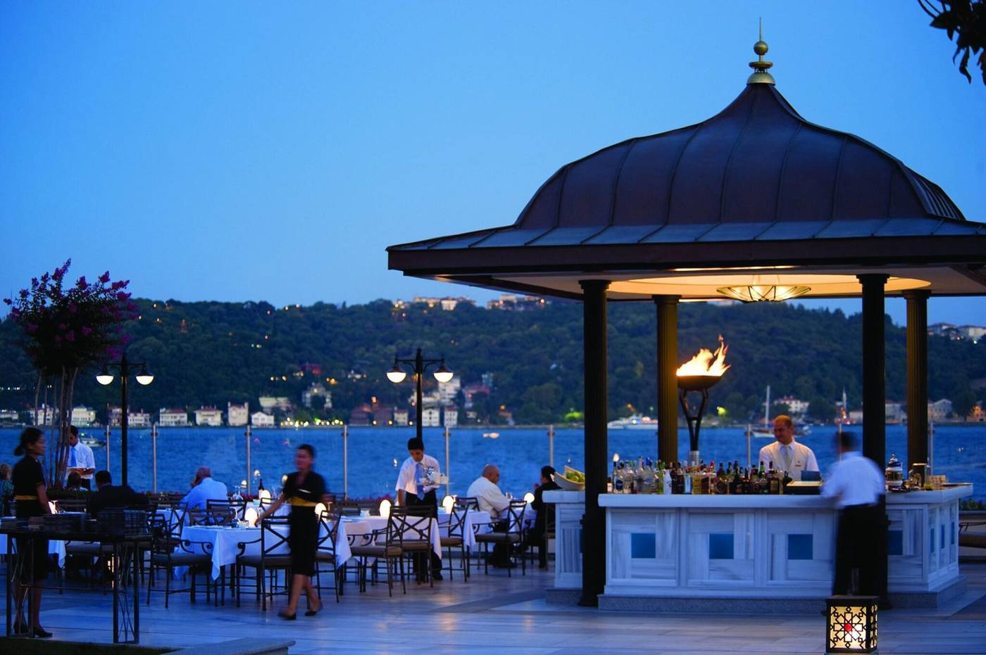 Four-Seasons-at-the-Bosphorus-Terrace-36