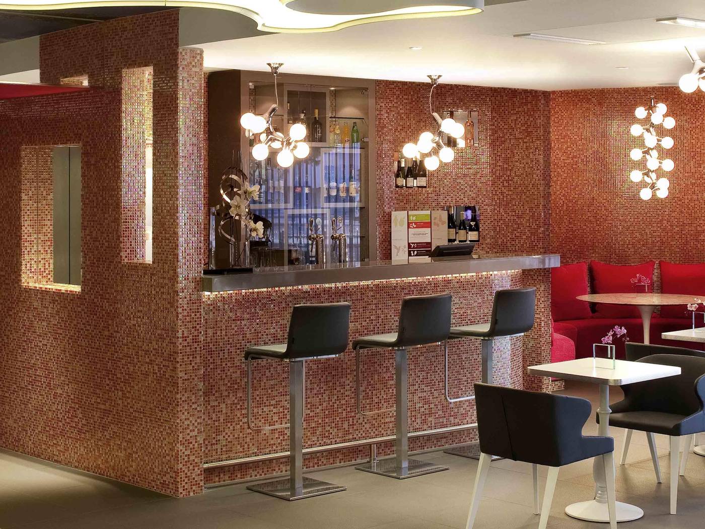 Hotel-Mercure-Paris-Vaugirard-Porte-de-Versailles-Bar-12