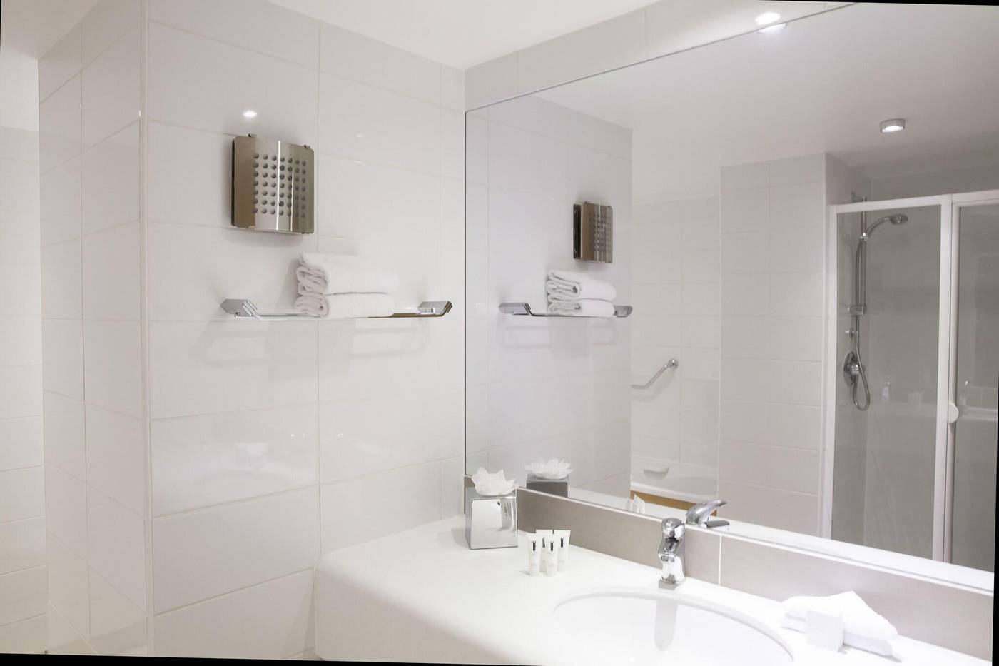 Louis-Fitzgerald-Hotel-Room-16