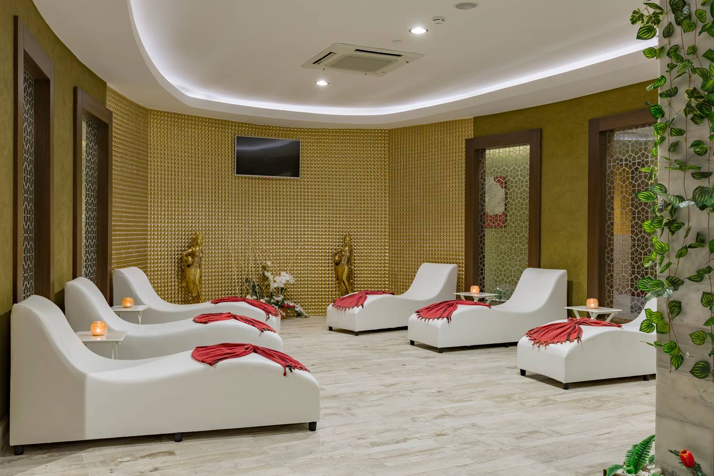 Royal-Taj-Mahal-Sports-and-Entertainment-71