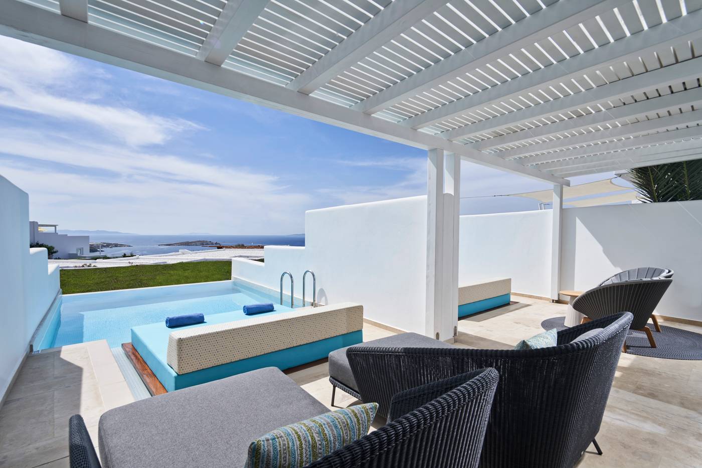 Myconian-Kyma---Design-Hotels-Room-8