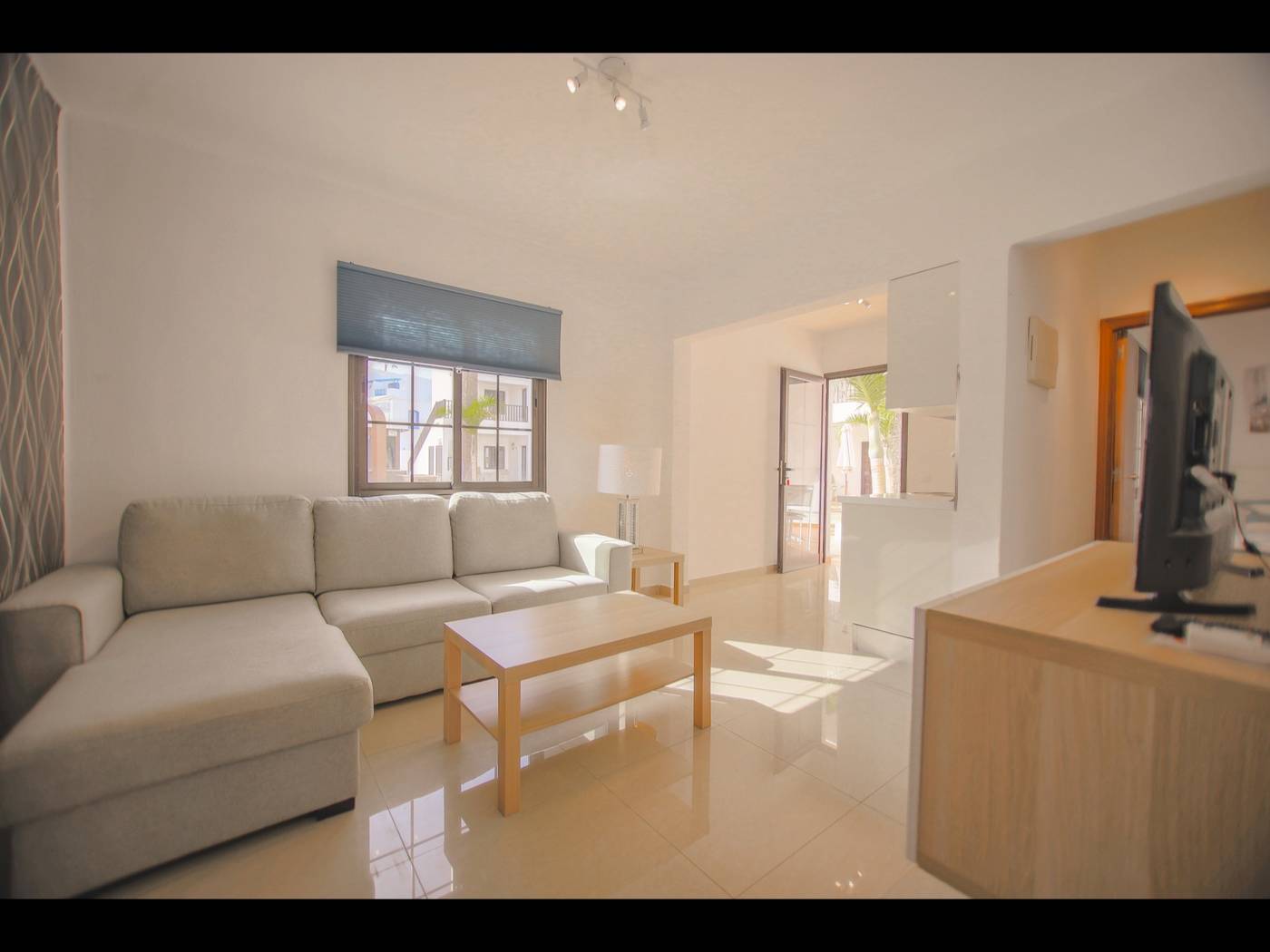 Club-Atlantico-Room-28