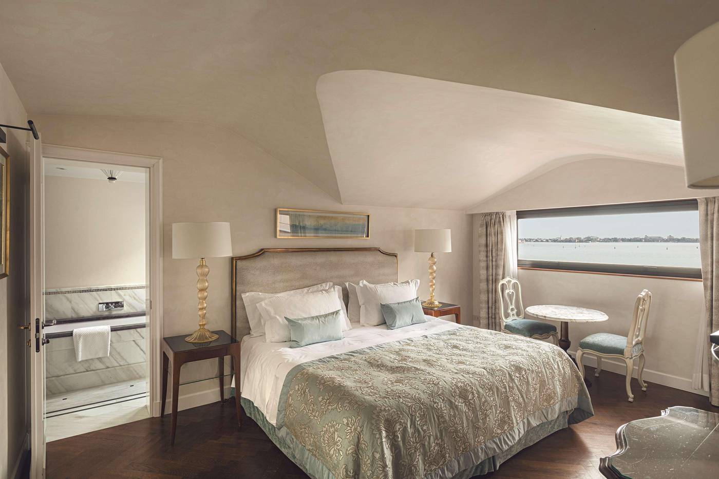 Hotel-Cipriani--A-Belmond-Hotel--Venice-Room-42