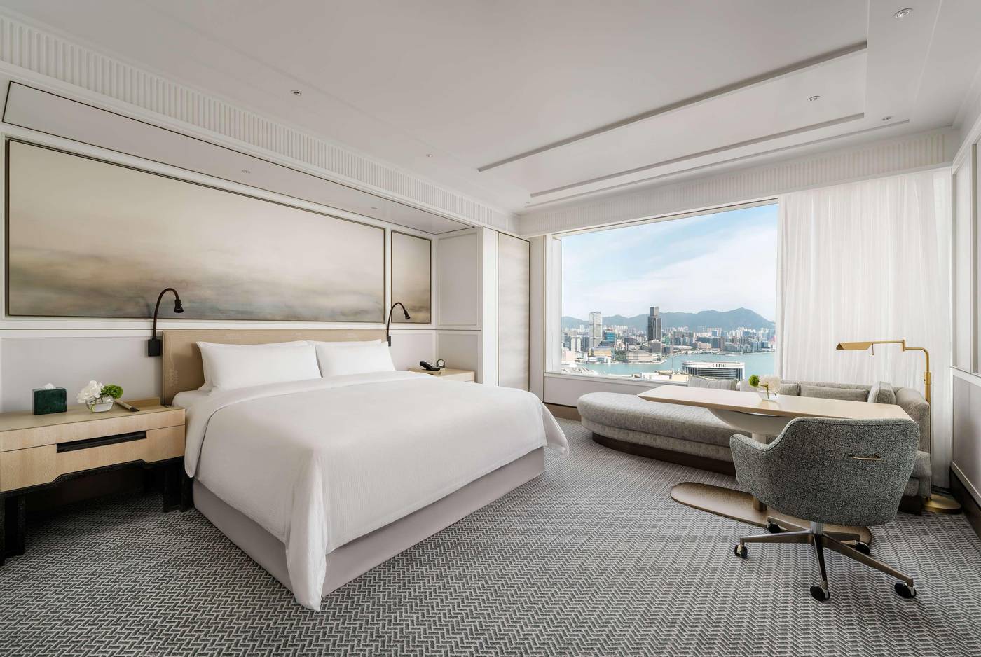 Island-Shangri-La-Hong-Kong-Room-7