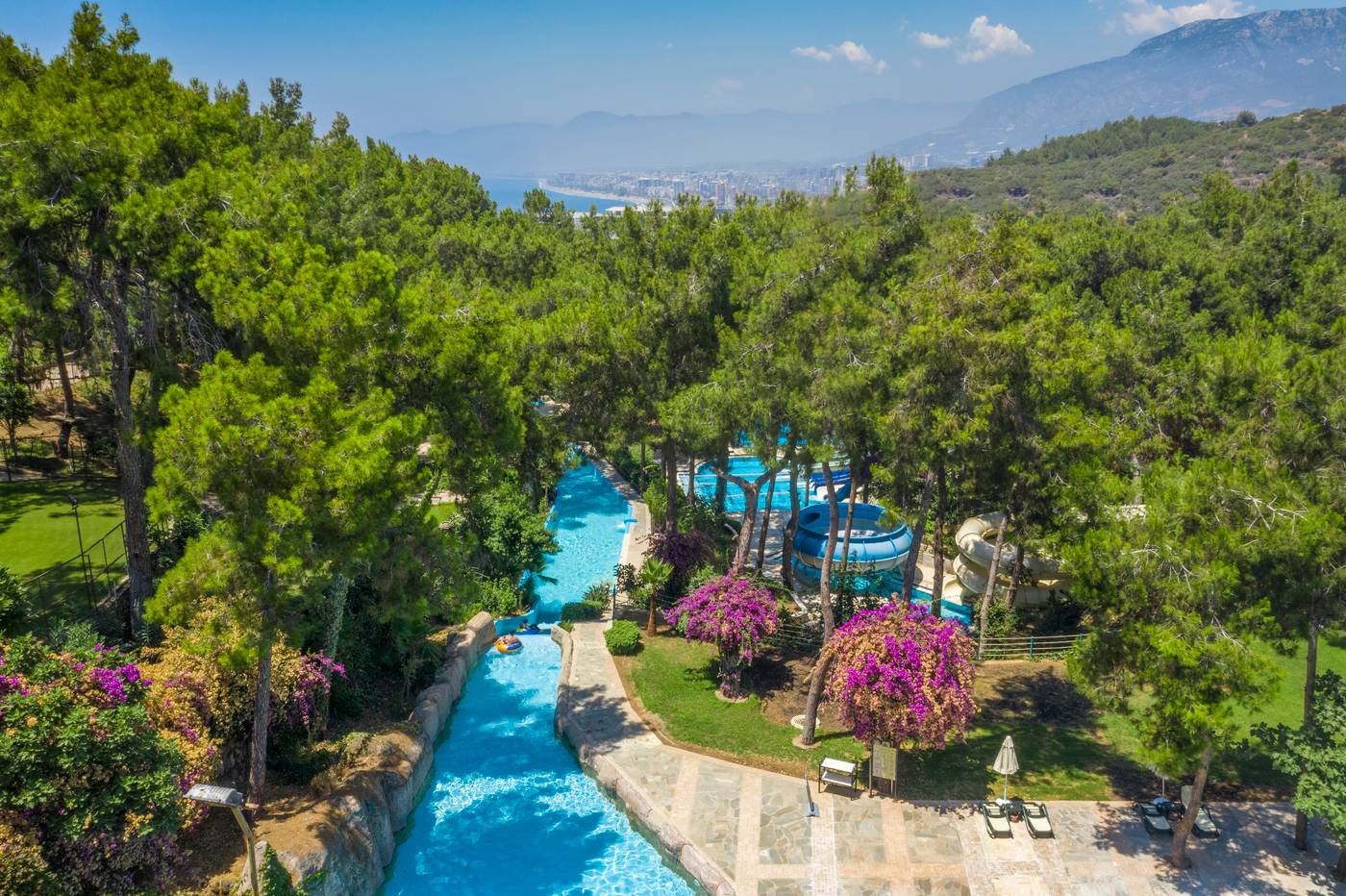 Utopia World Hotel