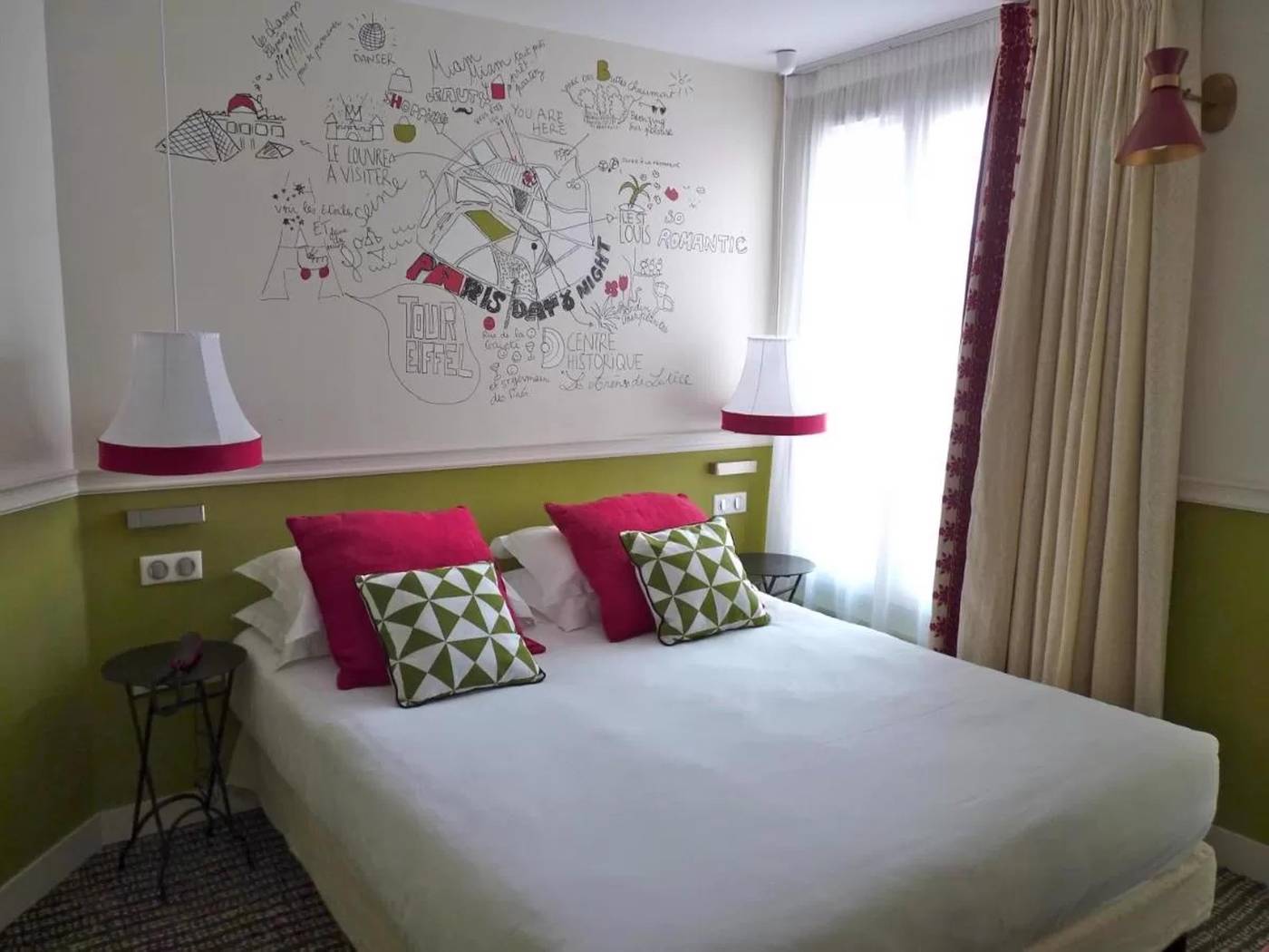 Hotel-des-3-Poussins-Room-10