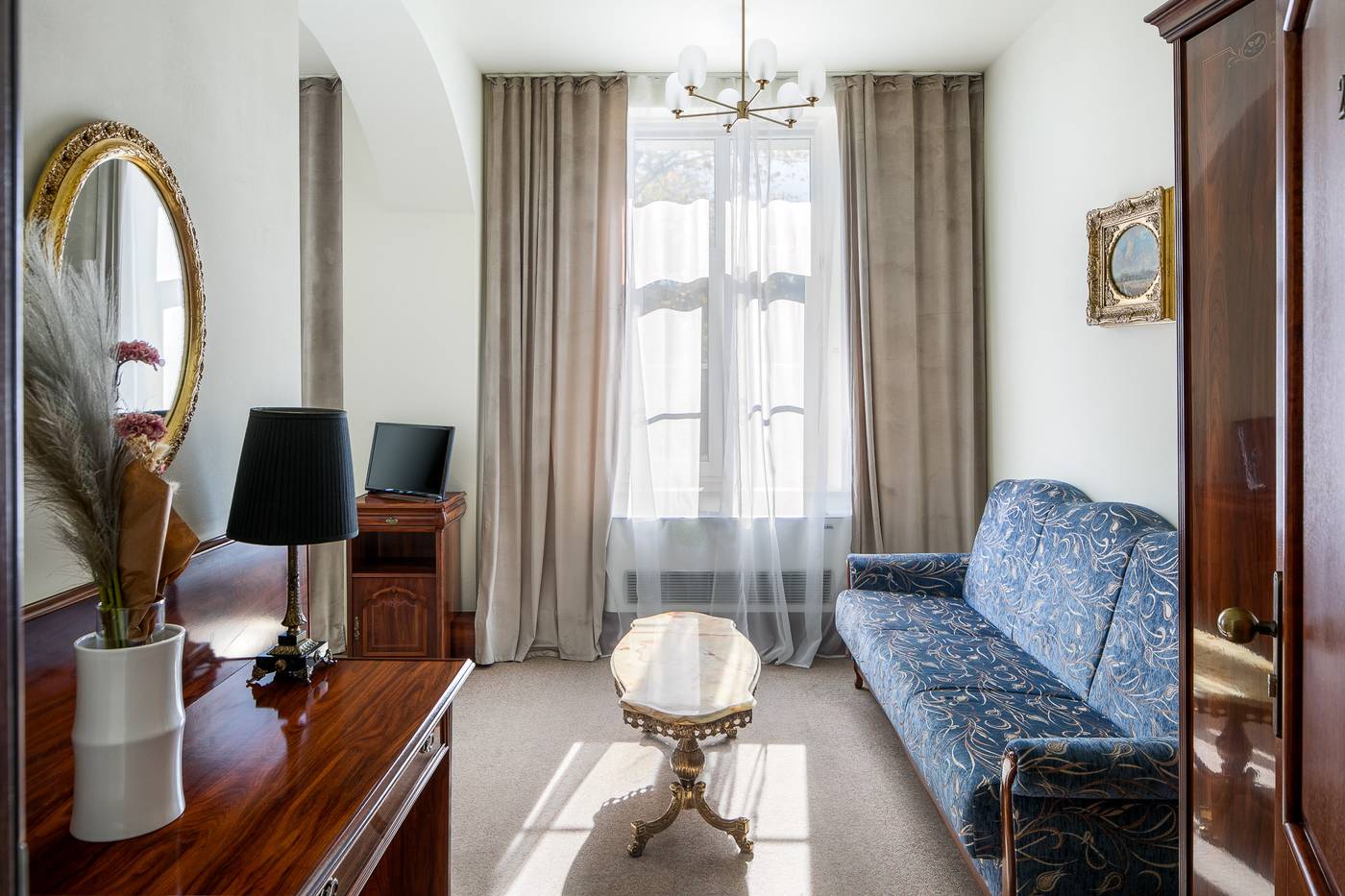 Old-Time-Aparthotel-Room-9