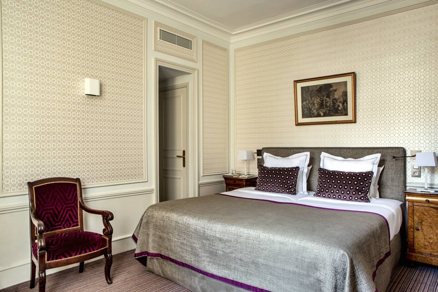 Royal-Garden-Champs-Elysees-Room-20