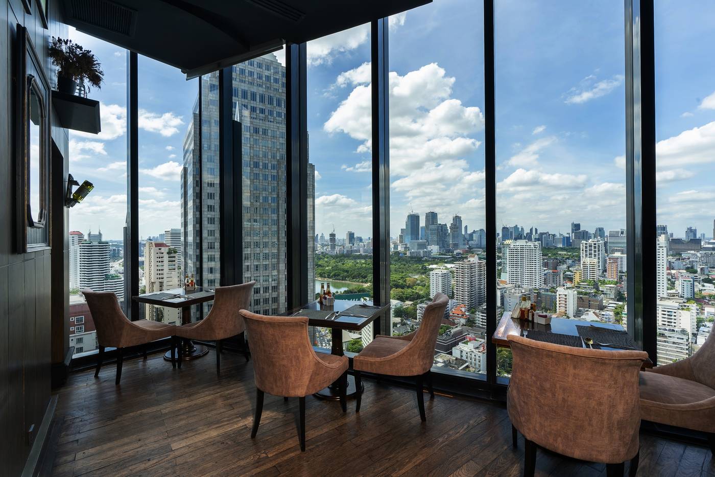 The-Continent-Hotel-Sukhumvit---Asok-BTS-Bangkok-Restaurant-15