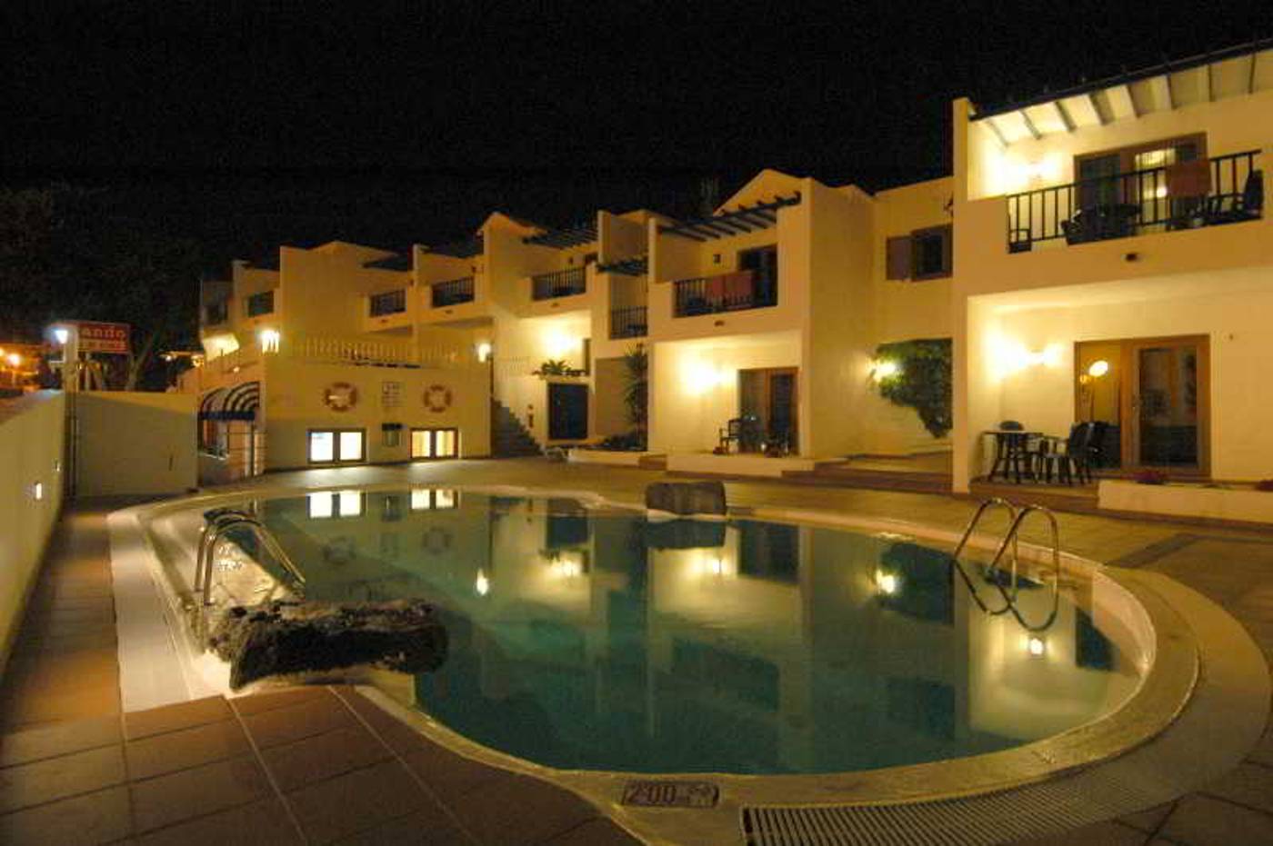 Isla-de-Lobos---Adults-Only--16---Pool-8