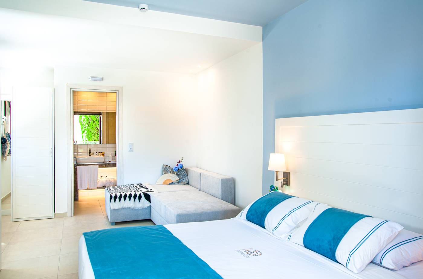 Lily-Ann-Village-Room-34