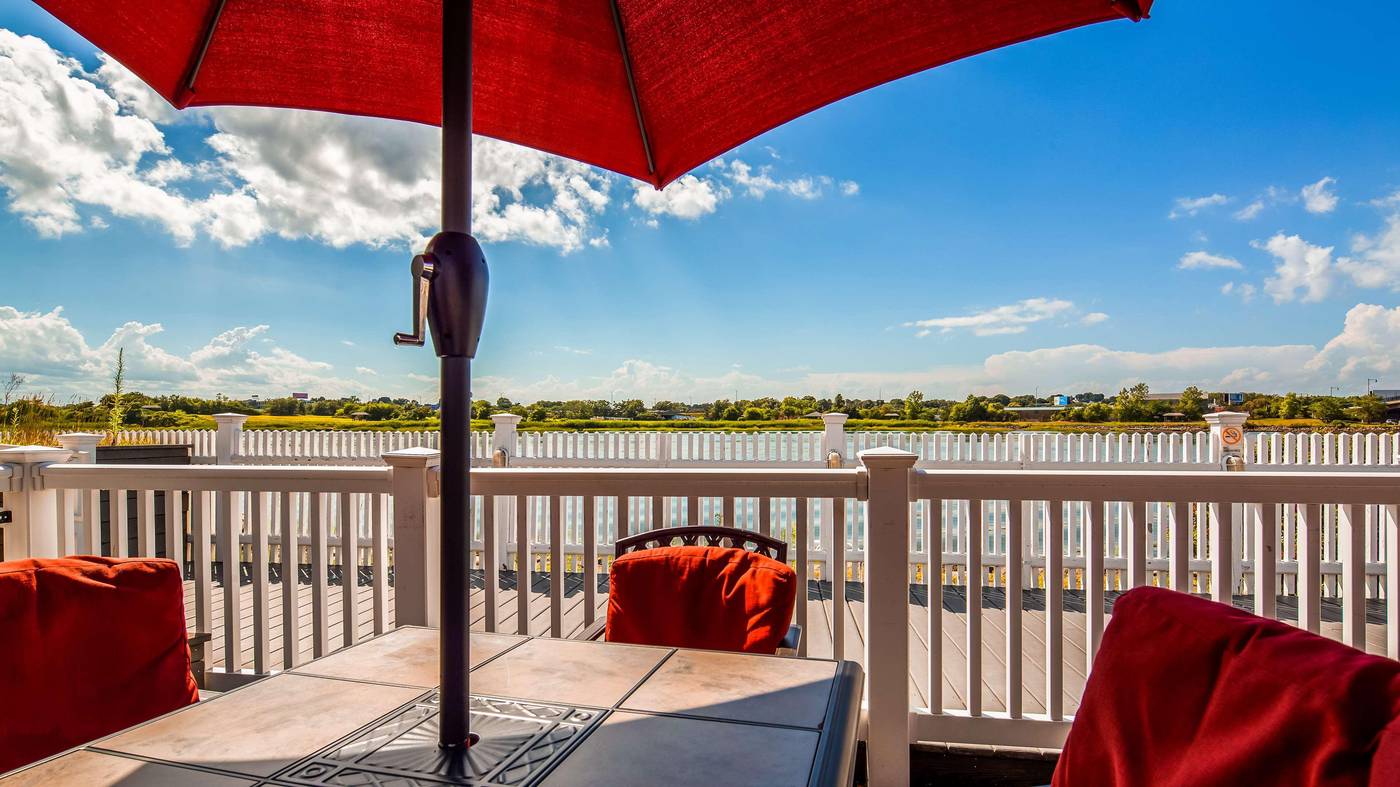 Best-Western-Adams-Inn-Quincy-Boston-General-view-43