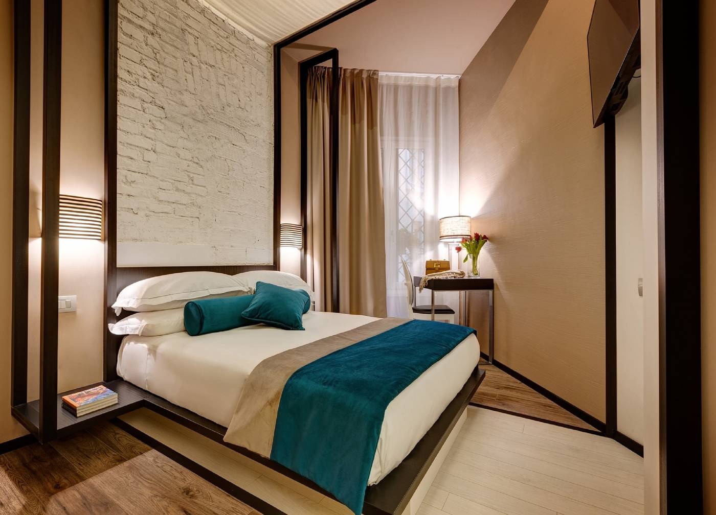 Dharma-Luxury-Hotel-Room-12