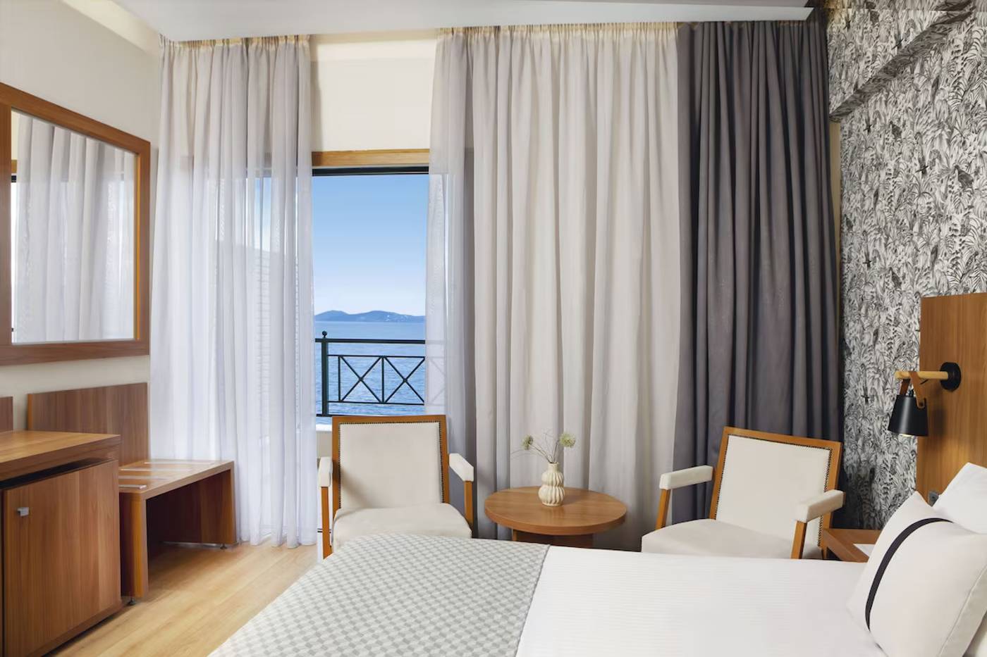 Ramada-Attica-Riviera-Room-27