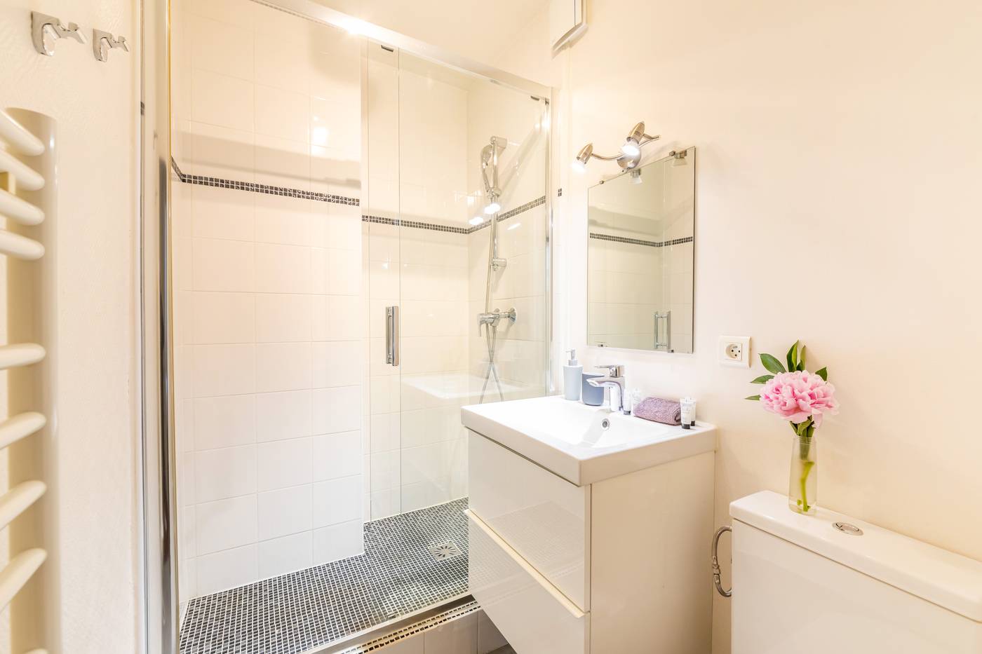 Residence-Bergere---Apartments-Room-70