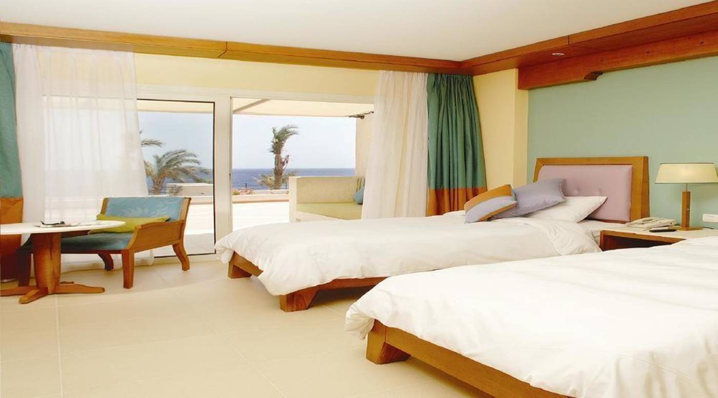 Grand-Rotana-Resort---Spa-Room-19