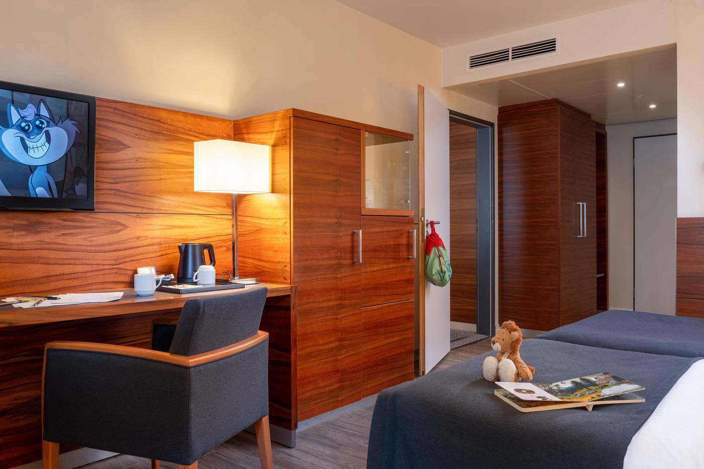 Maritim-Hotel-Munchen-Room-5