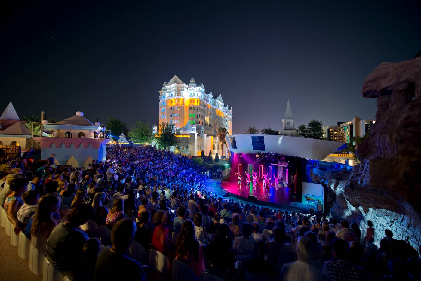 Kamelya Collection Aishen K Club