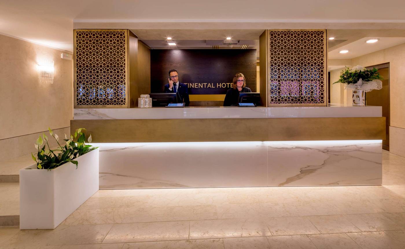 CHC-Continental--BW-Premier-Collection-Lobby-16