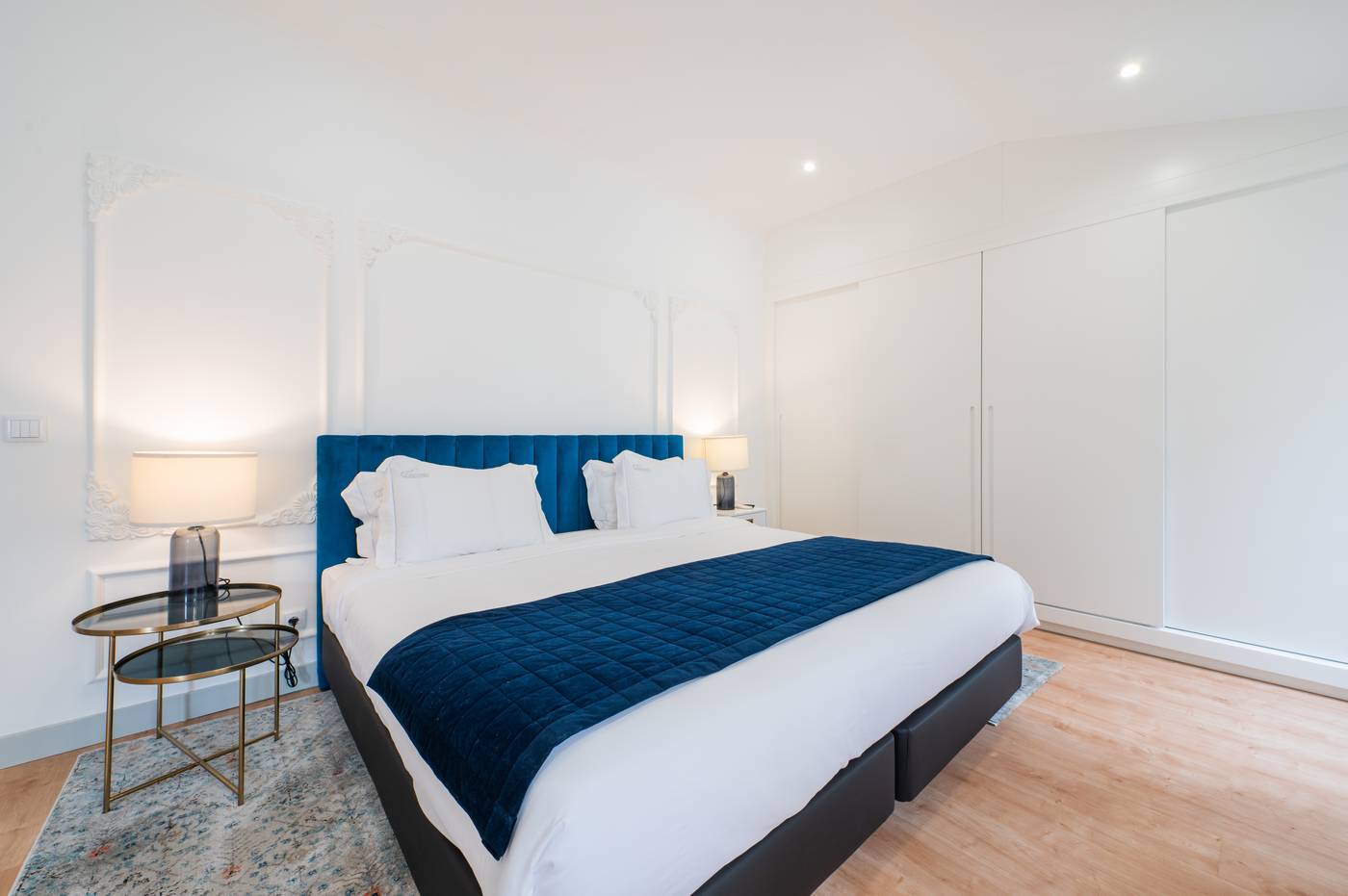 Via-Augusta-129-Room-24