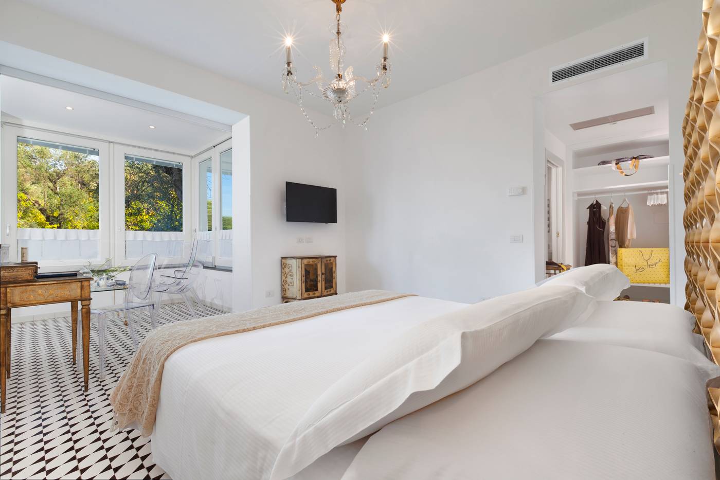 Villa-Oriana-Relais-Room-23