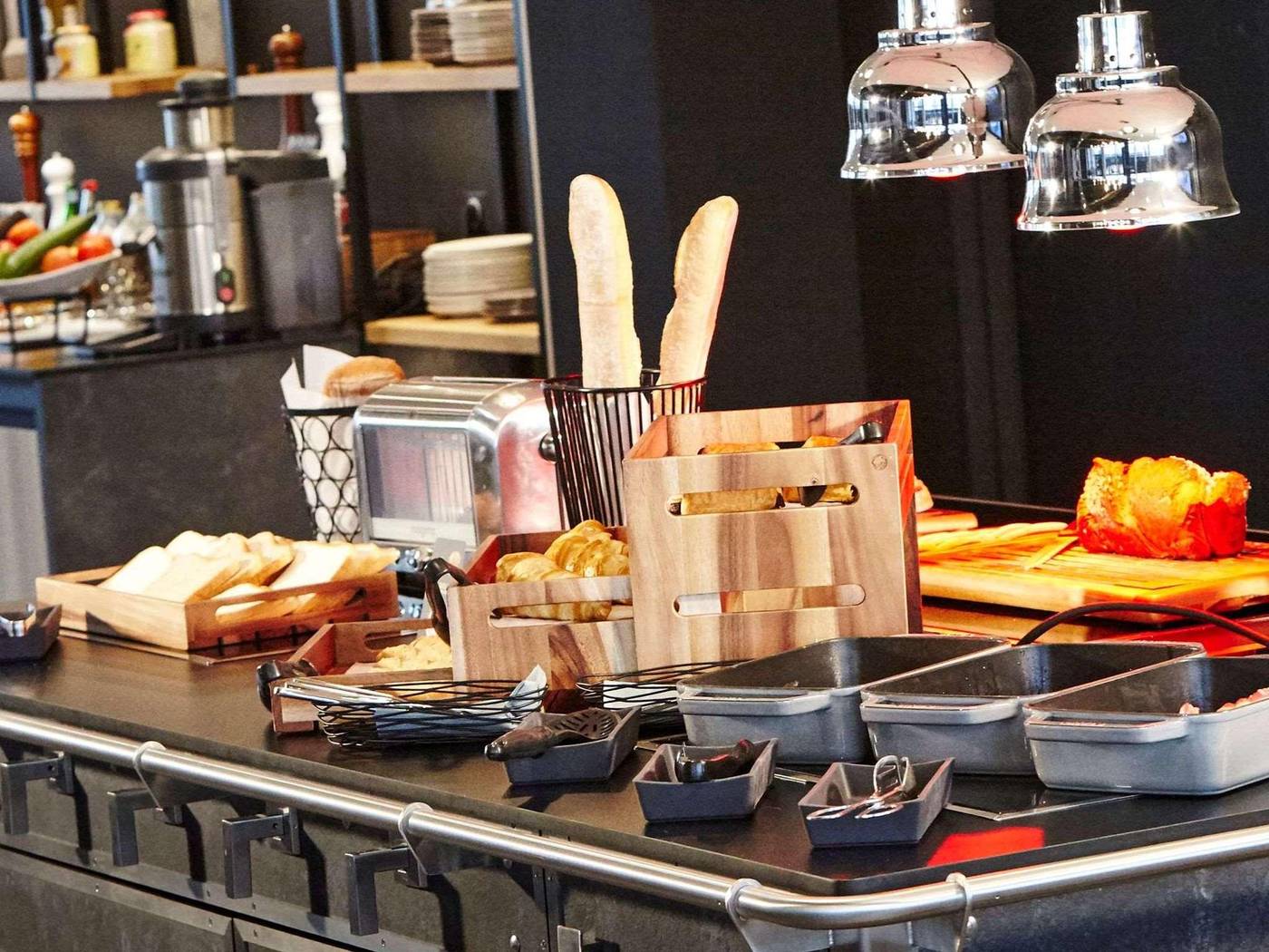 Campanile-Le-Bourget-Airport-Restaurant-30