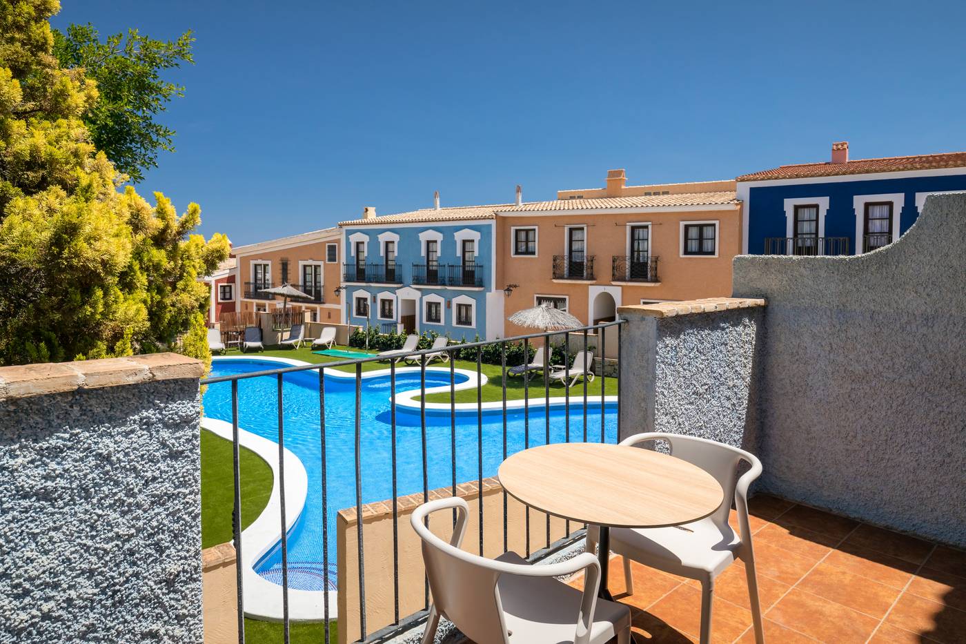 Pueblo-Acantilado-Terrace-1