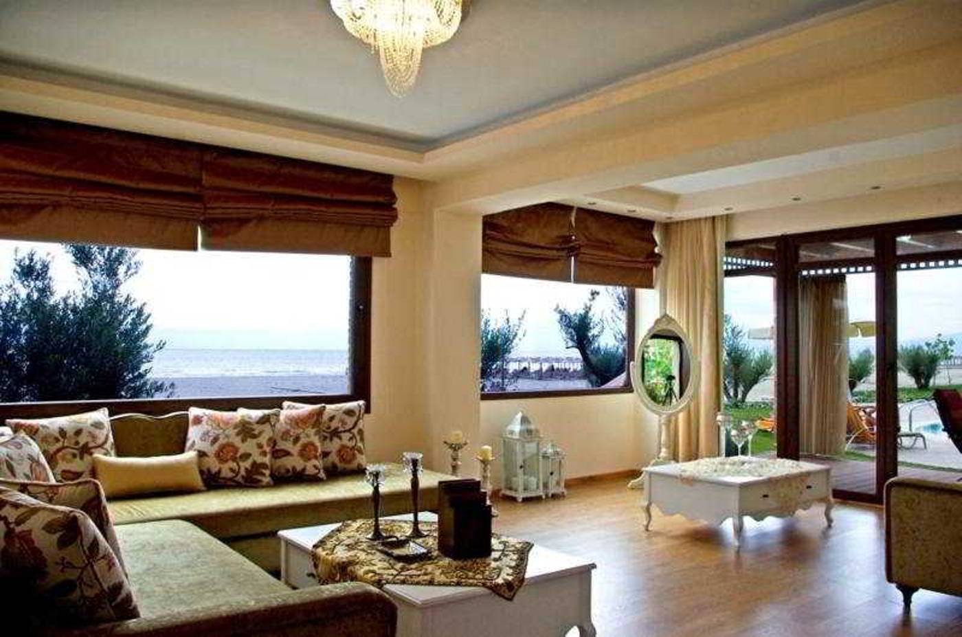 Mediterranean-Village-Room-42