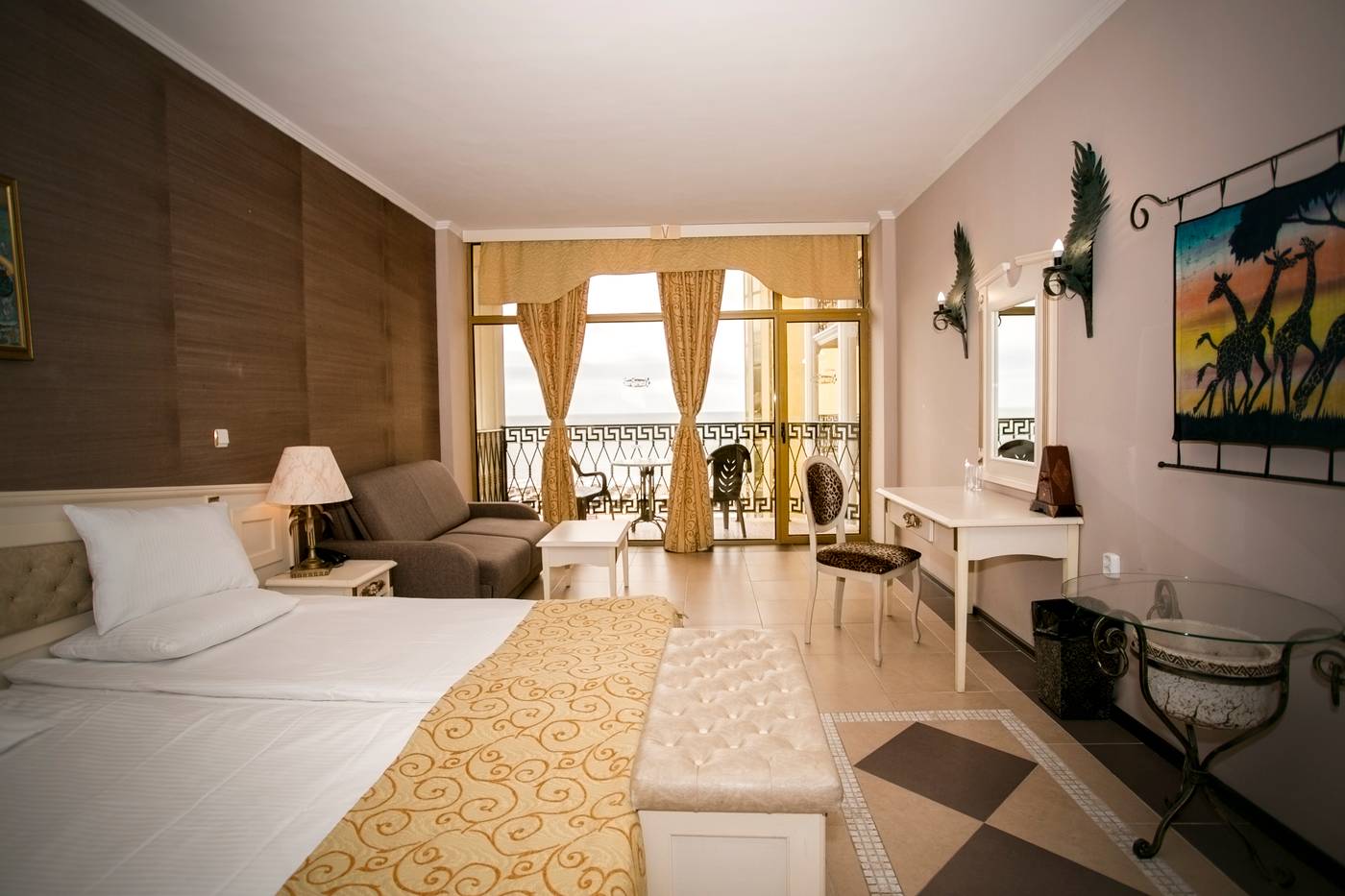 Imperial-Palace-Room-28