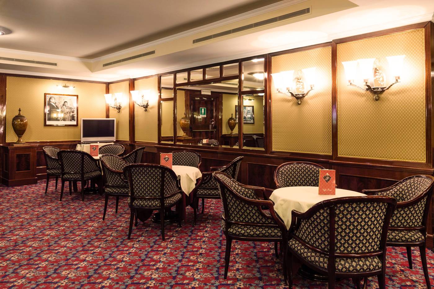 Doria-Grand-Hotel-Bar-8