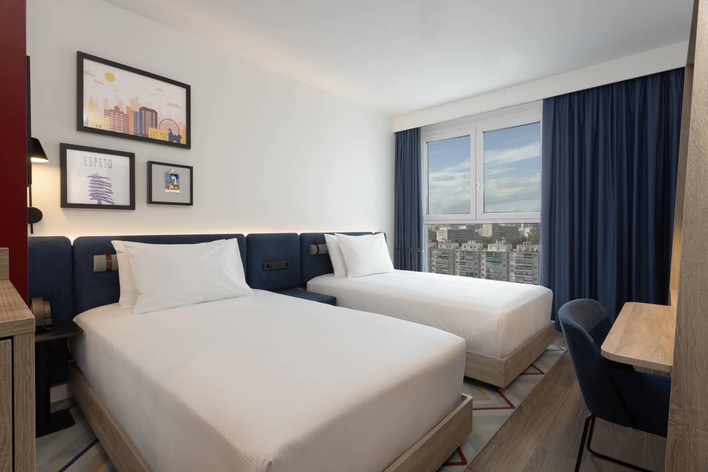 Hampton-By-Hilton-Malaga-Martiricos-Room-6