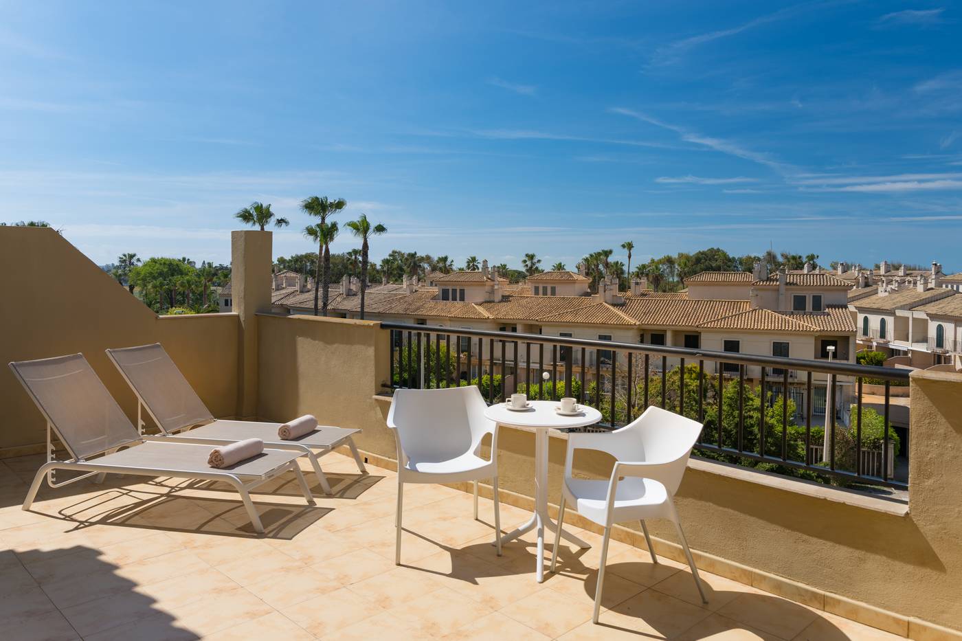 Elba-Costa-Ballena-Room-15