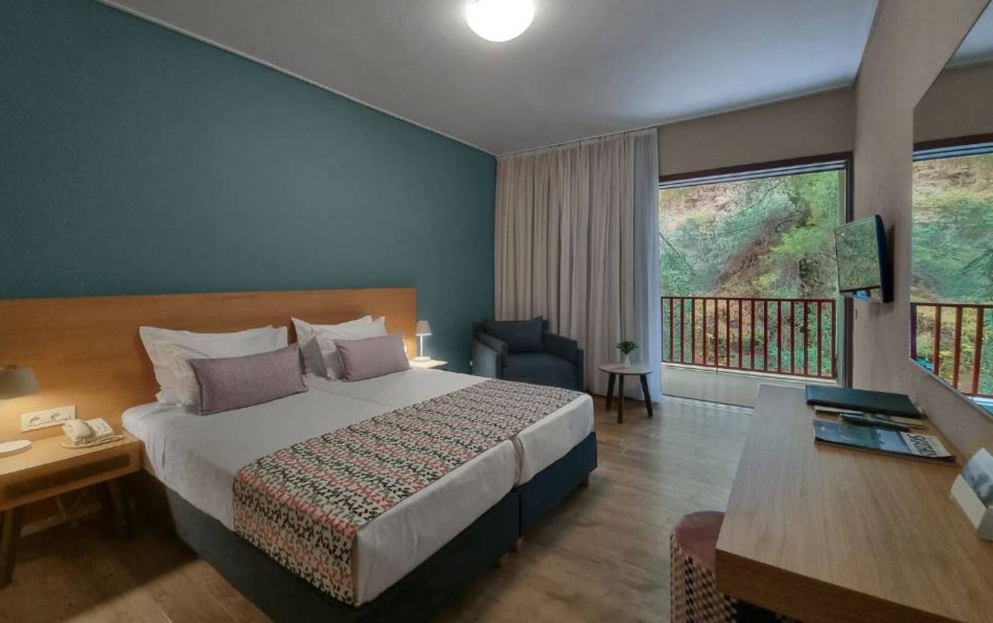 Skiathos-Palace-Hotel-Room-29