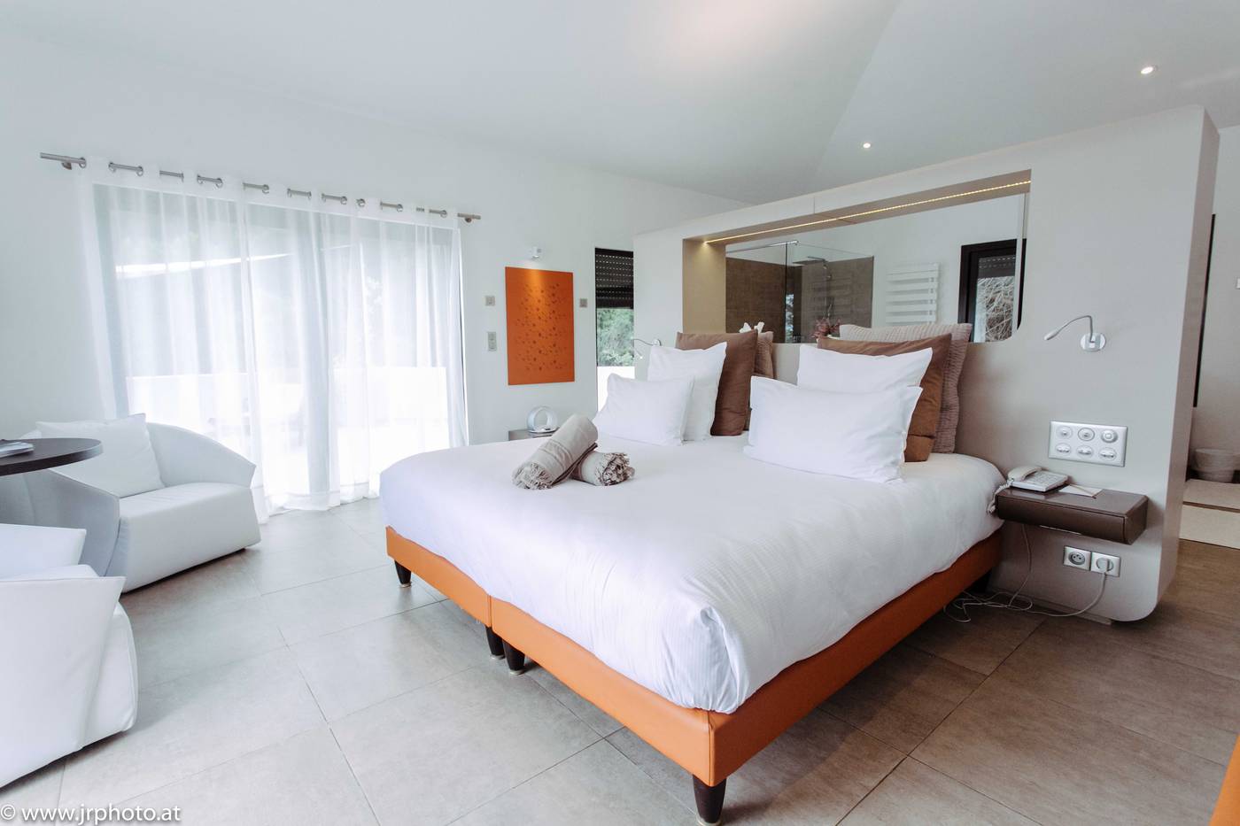 Font-Mourier-Hotel-Room-29