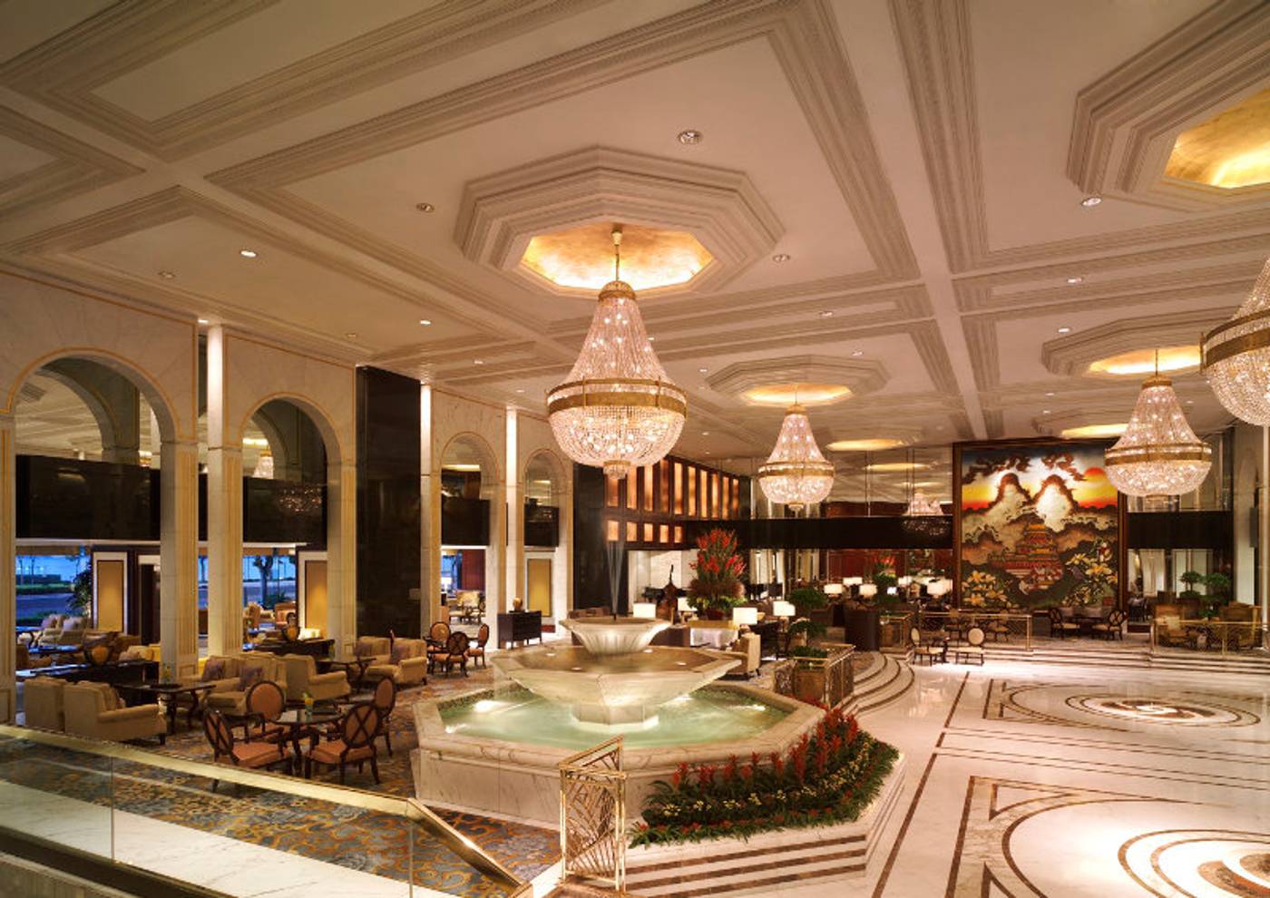 Kowloon-Shangri-La-Hong-Kong-Lobby-11