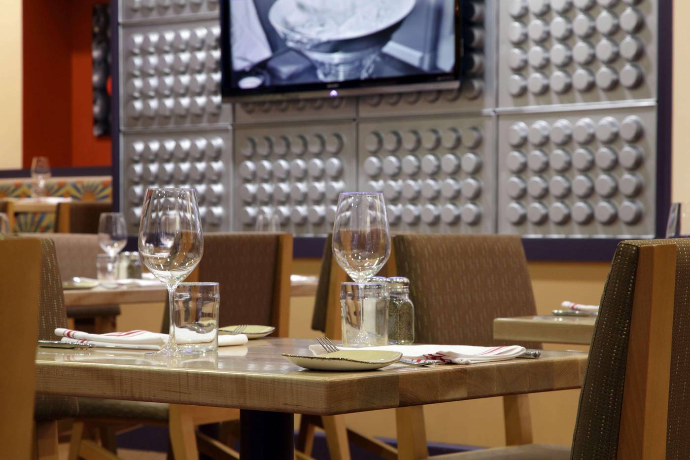 The-Verve-Hotel-Boston-Natick--Tapestry-Collection-Restaurant-43