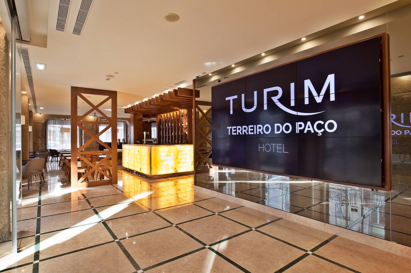 TURIM-Terreiro-do-Paco-Hotel-Bar-9