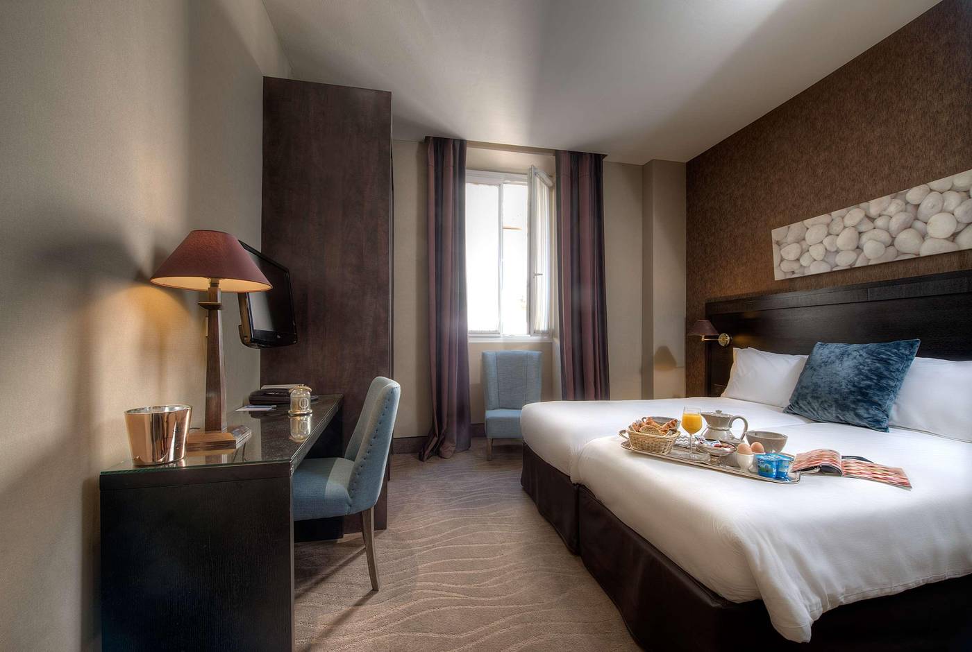 Best-Western-Plus-Nice-Cosy-H----tel-Room-7