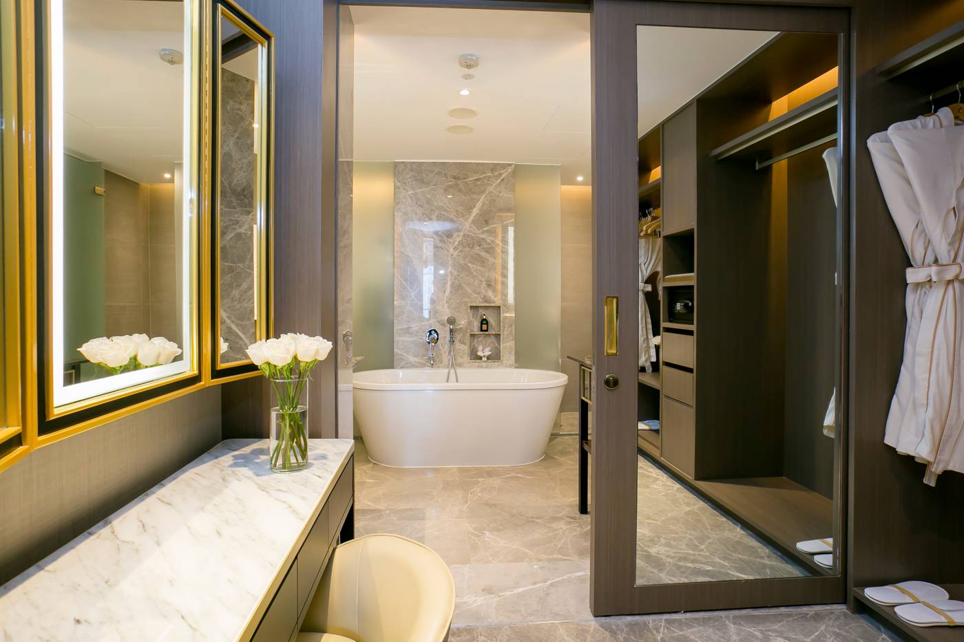 Centara-Grand-at-CentralWorld-Room-61