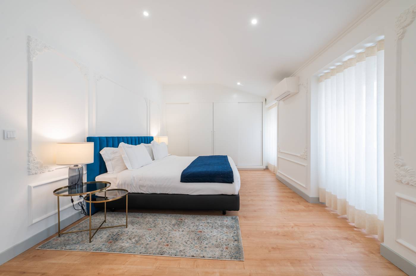 Via-Augusta-129-Room-19