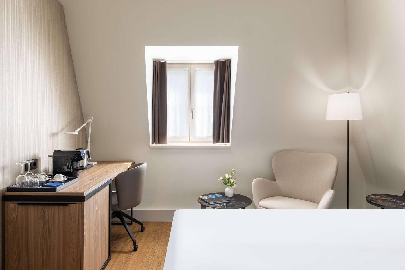 NH-Brussels-Carrefour-De-l-Europe-Room-25