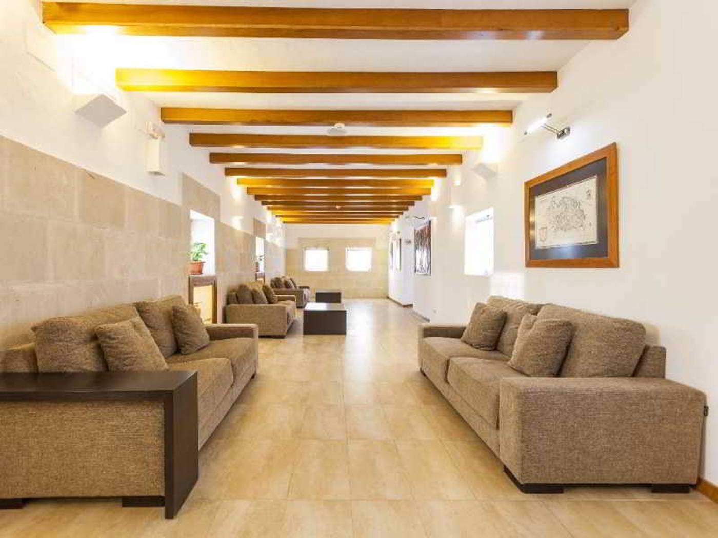 Sirenis-Hotel-Club-Siesta-Lobby-15